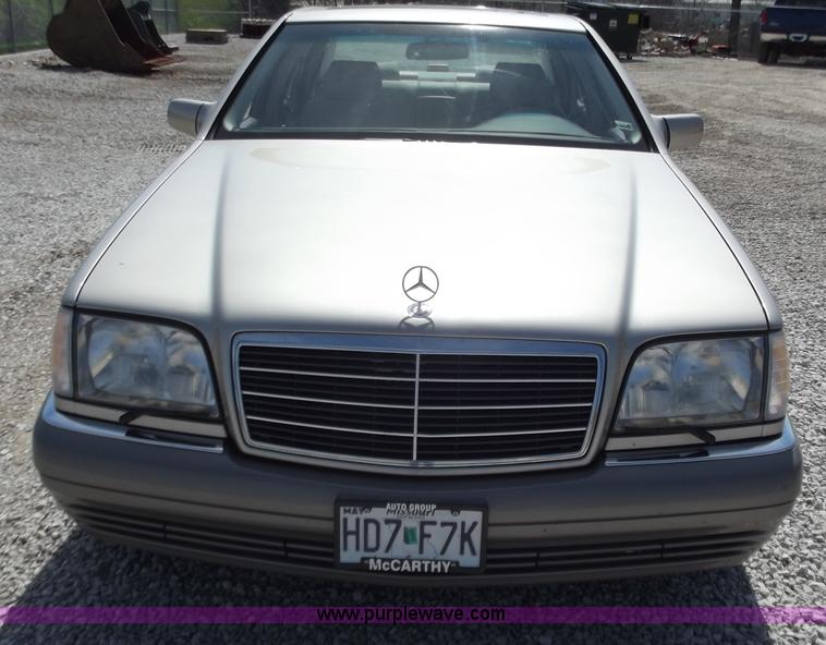 image for item D3786 1995 Mercedes Benz S420