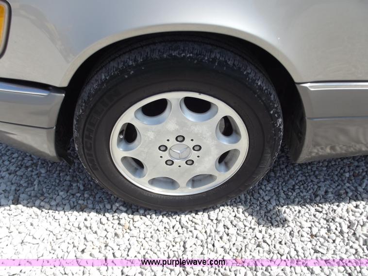 image for item D3786 1995 Mercedes Benz S420