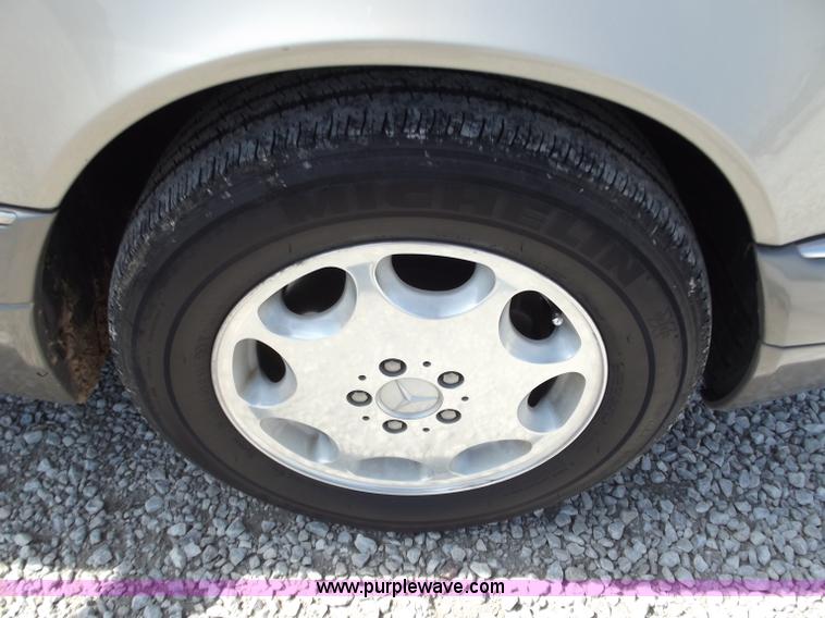 image for item D3786 1995 Mercedes Benz S420