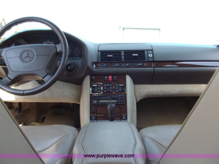 image for item D3786 1995 Mercedes Benz S420