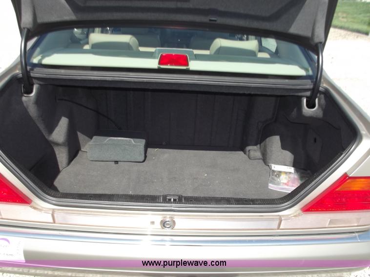 image for item D3786 1995 Mercedes Benz S420