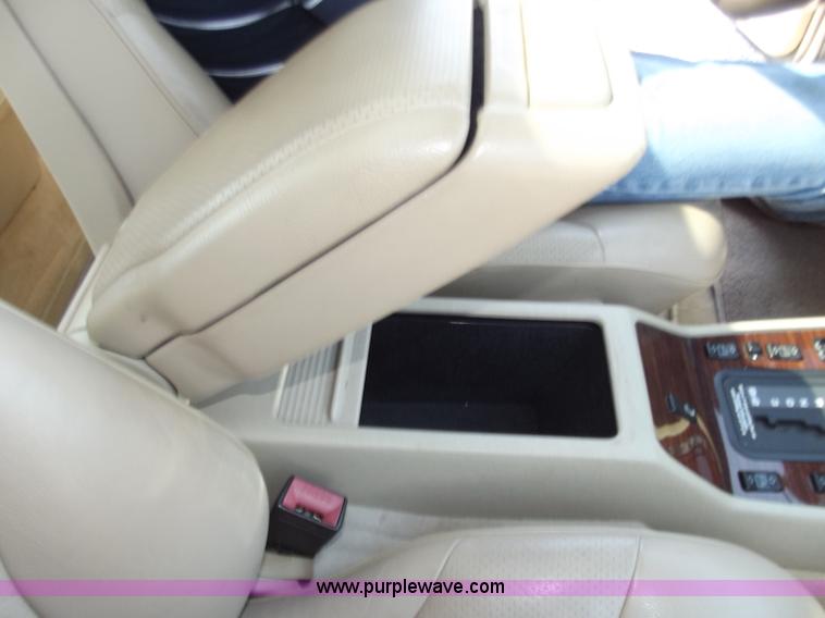 image for item D3786 1995 Mercedes Benz S420