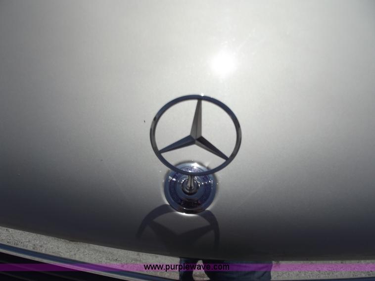 image for item D3786 1995 Mercedes Benz S420