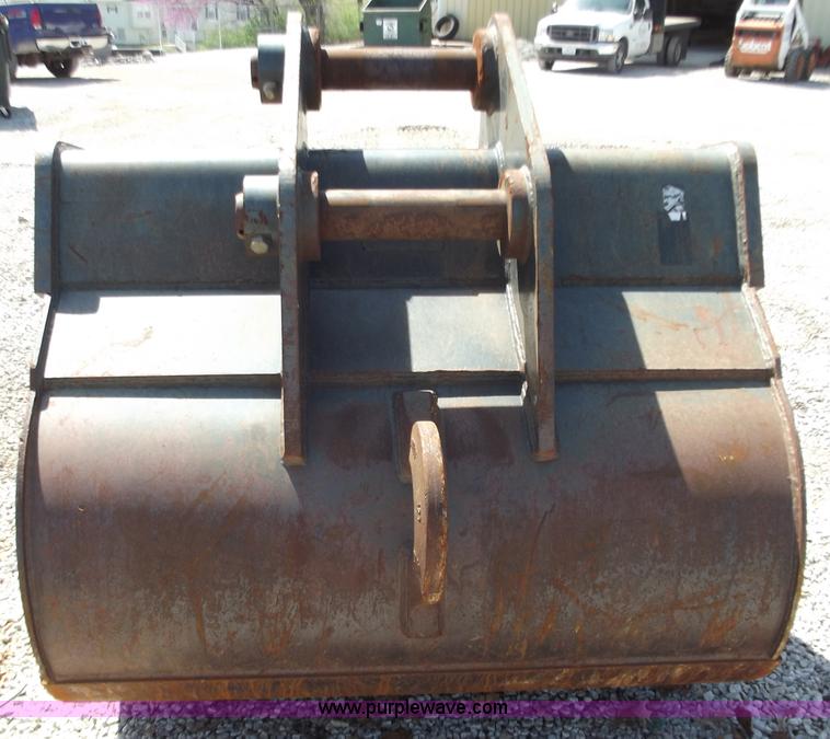 image for item D3793 Esco 66" bucket