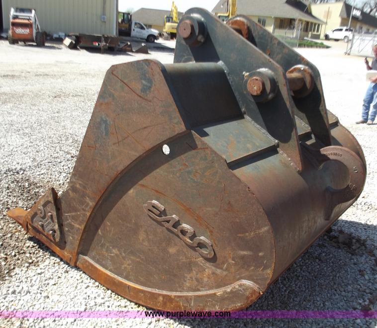 image for item D3793 Esco 66" bucket