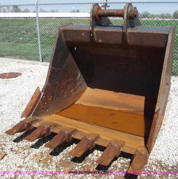 image for item D3793 Esco 66" bucket