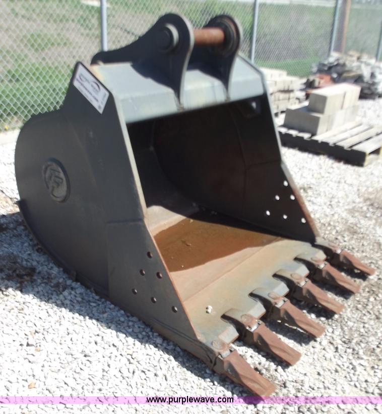 image for item D3794 48" excavator bucket with six teeth
