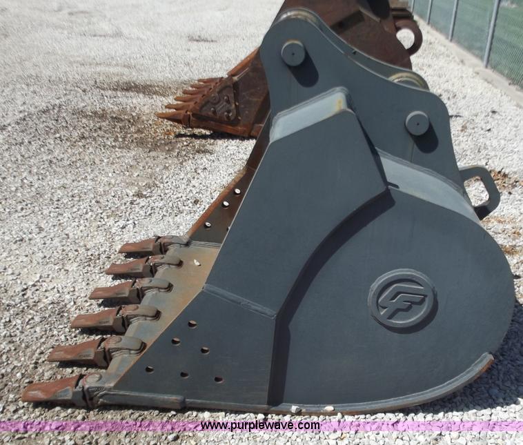 image for item D3794 48" excavator bucket with six teeth