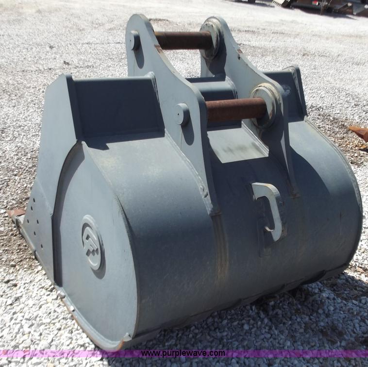 image for item D3794 48" excavator bucket with six teeth