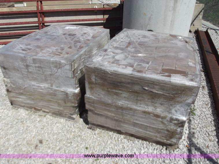 image for item D3796 (4) pallets of 80mm Holand pavers