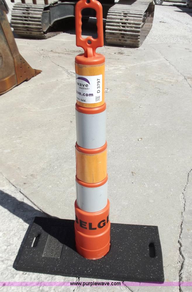 image for item D3797 (106) navigator cones with heavy base