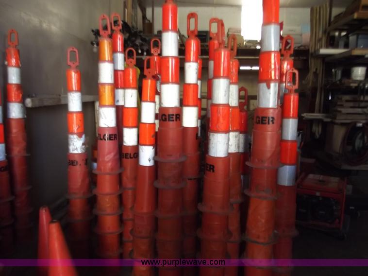 image for item D3797 (106) navigator cones with heavy base