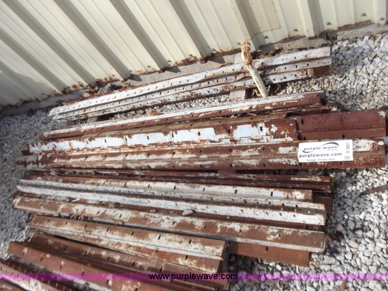 image for item D3801 Approximately 25 assorted Mod-U-Form fillers