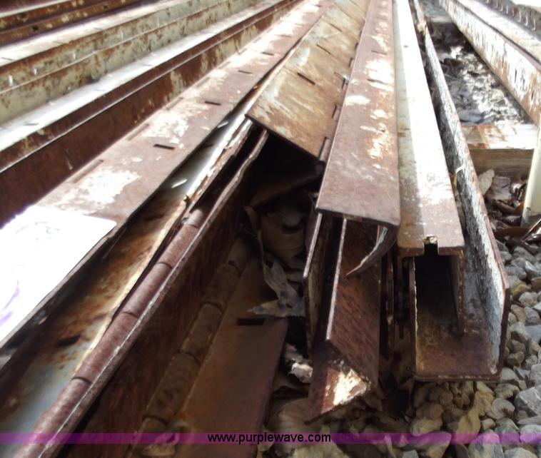 image for item D3801 Approximately 25 assorted Mod-U-Form fillers