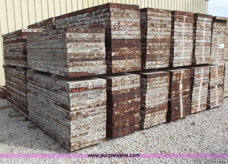 image for item D3809 (363) Mod-U-Form 24" x 6' concrete forms