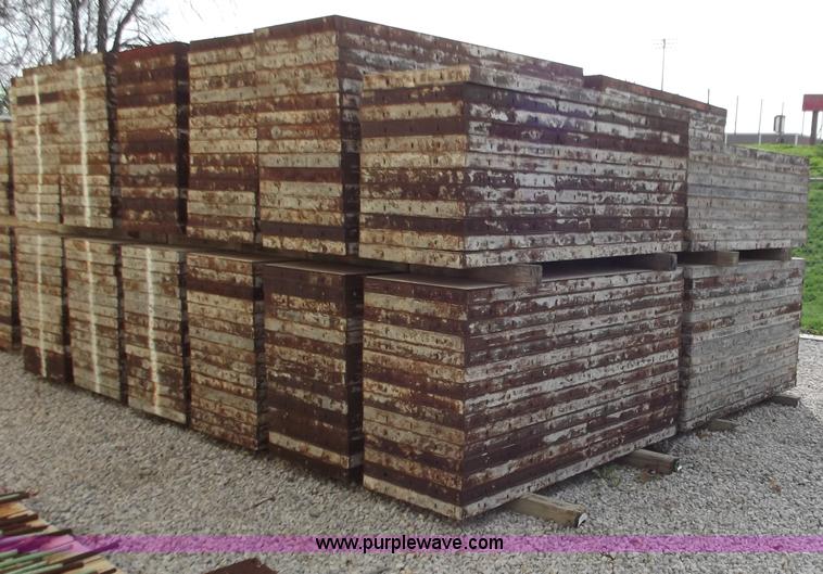 image for item D3809 (363) Mod-U-Form 24" x 6' concrete forms