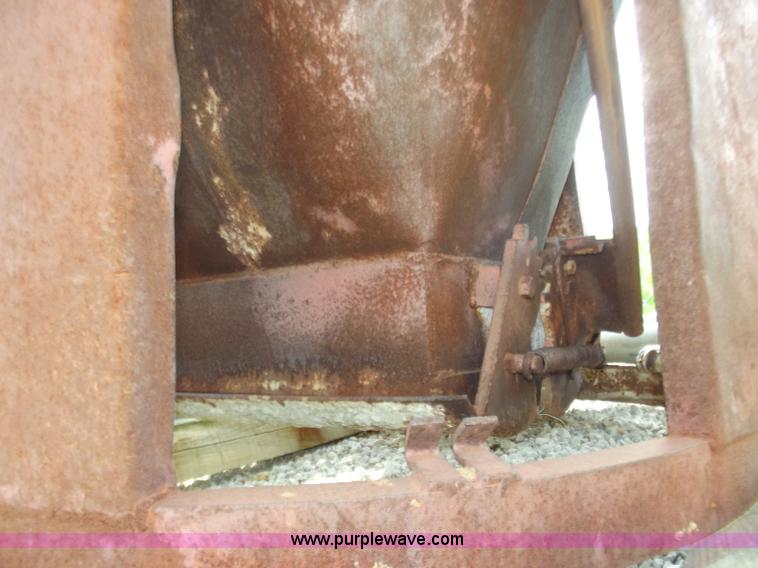 image for item D3812 1 yd. concrete bucket