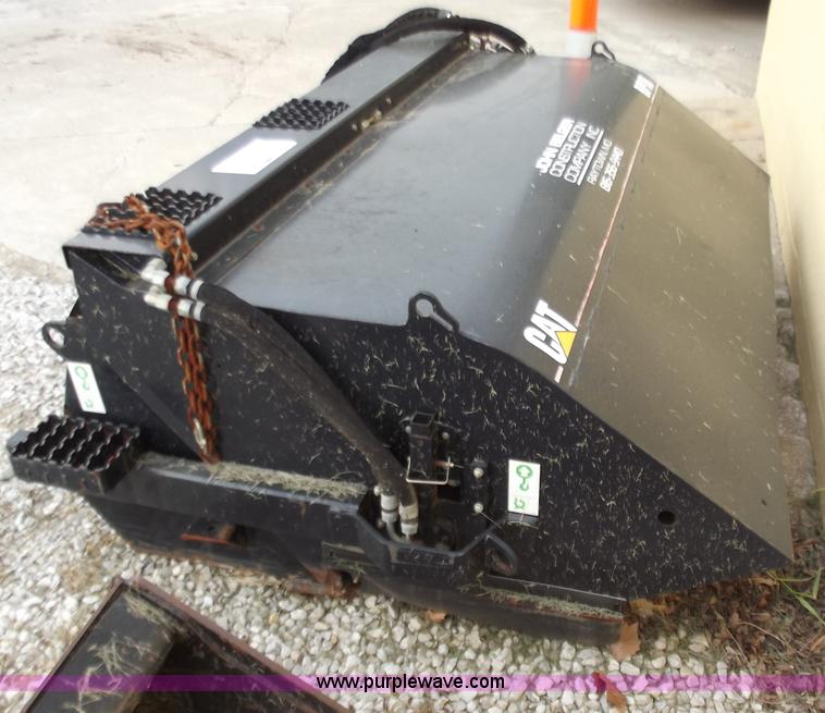 image for item D3820 Caterpillar BP18 pickup broom