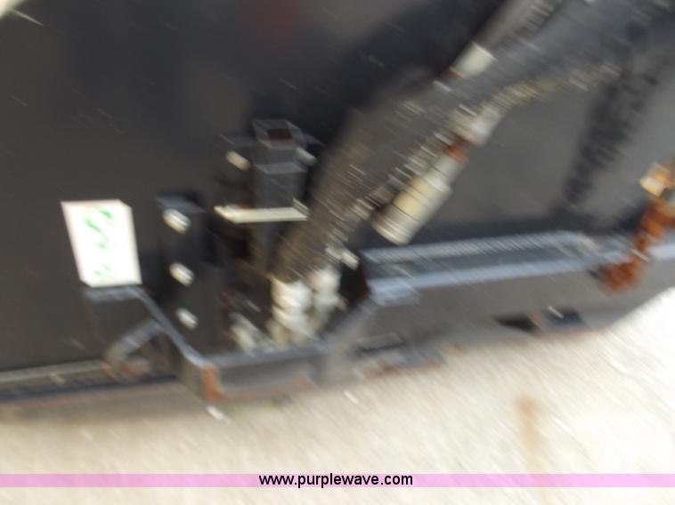 image for item D3820 Caterpillar BP18 pickup broom