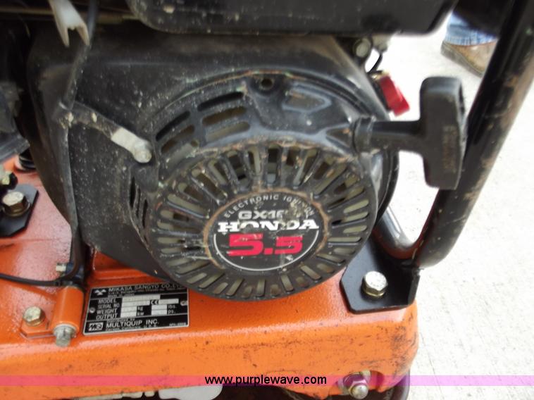 image for item D3826 Mikasa MVH120 heavy duty plate compactor