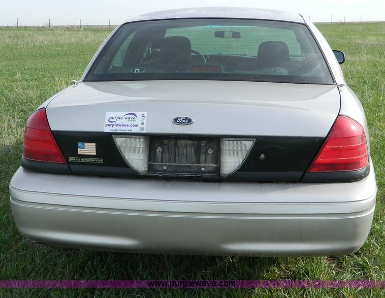 image for item B3597 2007 Ford Crown Victoria Police Interceptor
