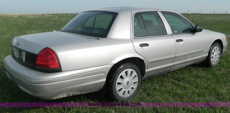 image for item B3597 2007 Ford Crown Victoria Police Interceptor