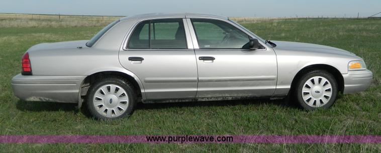 image for item B3597 2007 Ford Crown Victoria Police Interceptor