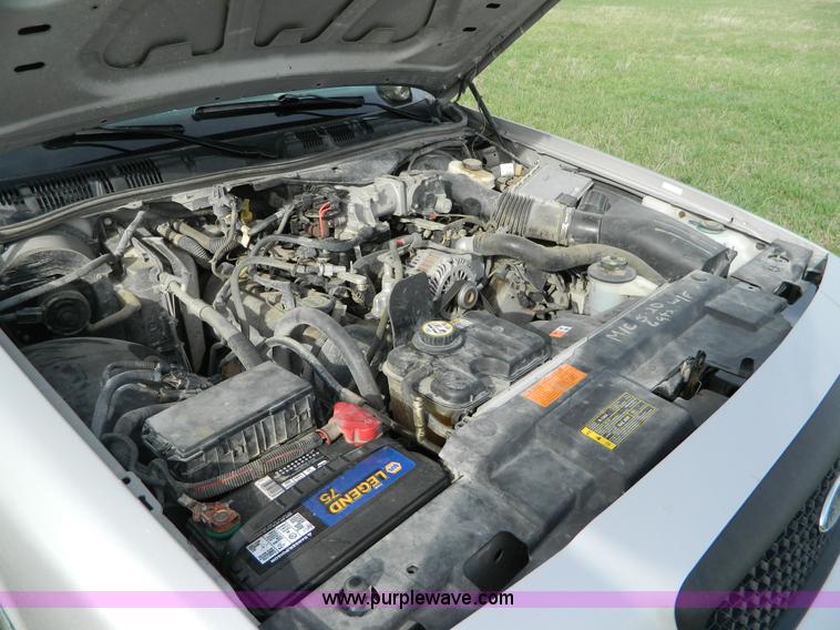 image for item B3597 2007 Ford Crown Victoria Police Interceptor