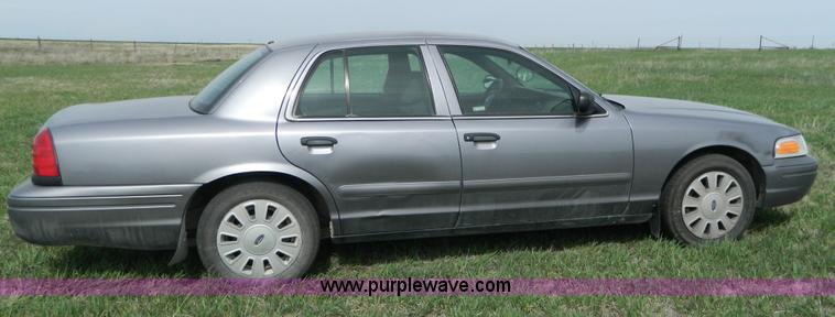 image for item B3598 2006 Ford Crown Victoria Police Interceptor