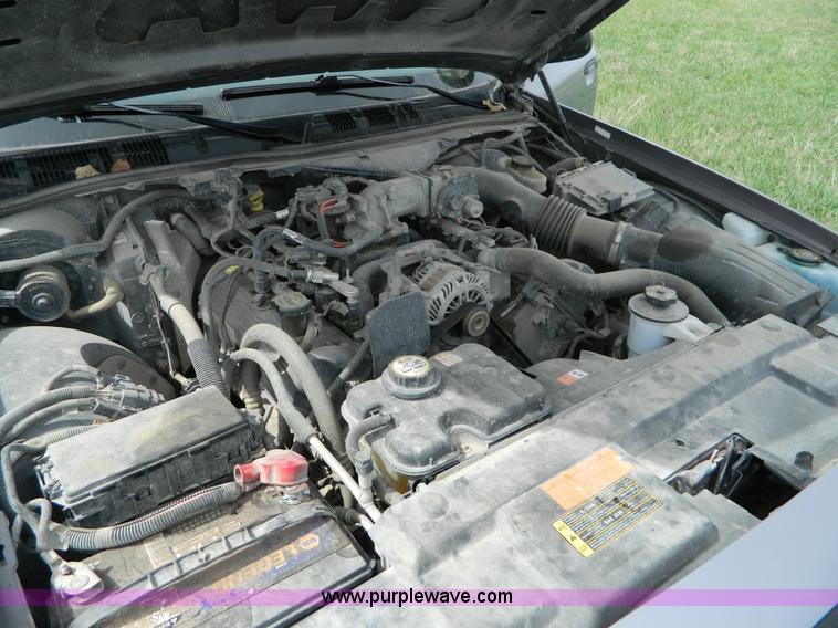 image for item B3598 2006 Ford Crown Victoria Police Interceptor