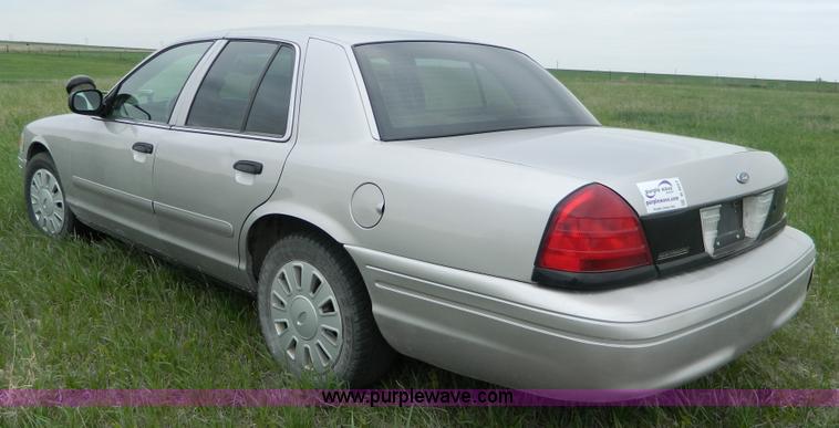 image for item B3627 2007 Ford Crown Victoria Police Interceptor