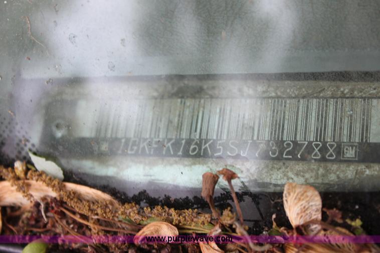 image for item B8743 1995 GMC Suburban K1500 SUV