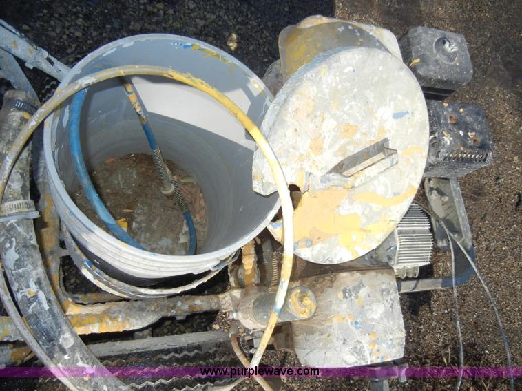 image for item C4124 Linear Dynamic 160 paint machine