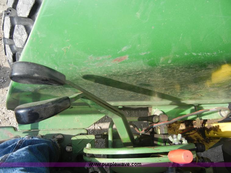 image for item C4261 1984 John Deere 1050 tractor