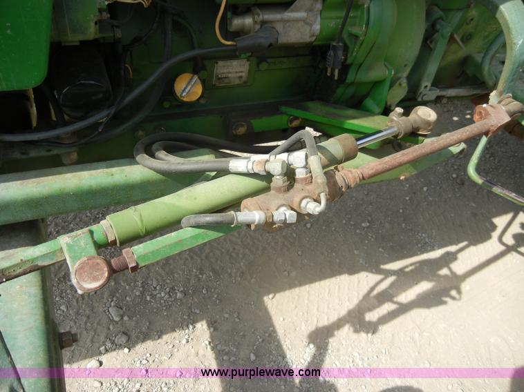 image for item C4261 1984 John Deere 1050 tractor