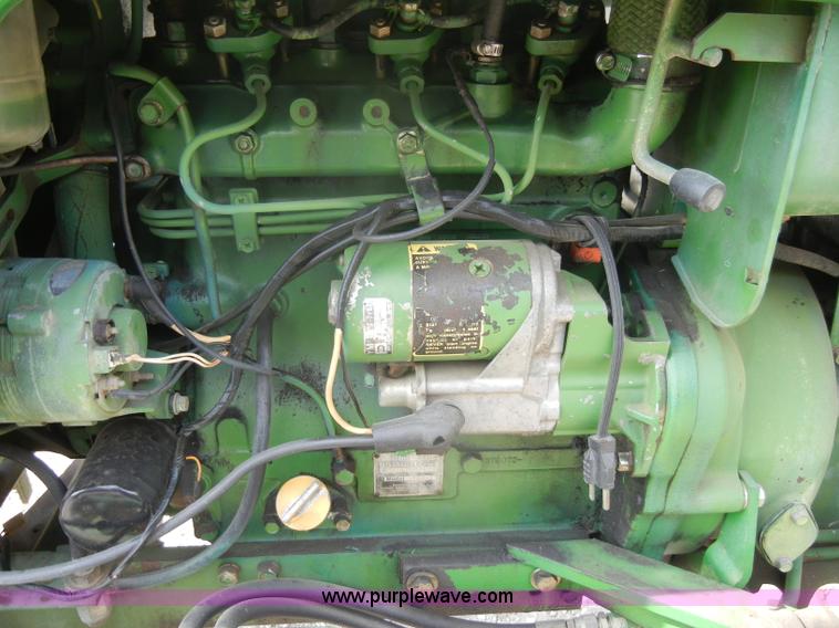 image for item C4261 1984 John Deere 1050 tractor