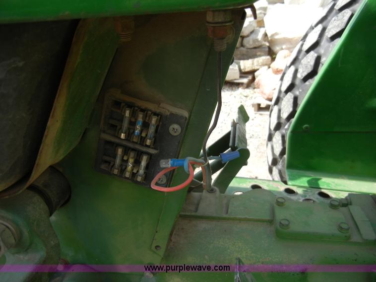 image for item C4261 1984 John Deere 1050 tractor
