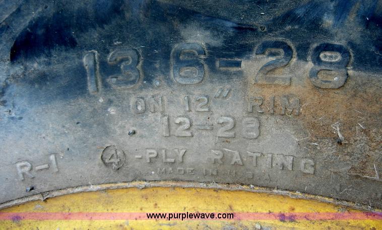 image for item C4261 1984 John Deere 1050 tractor