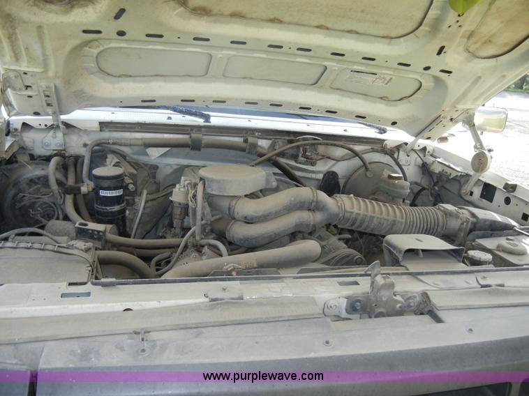 image for item C4262 1994 Ford F150 XL SuperCab pickup truck