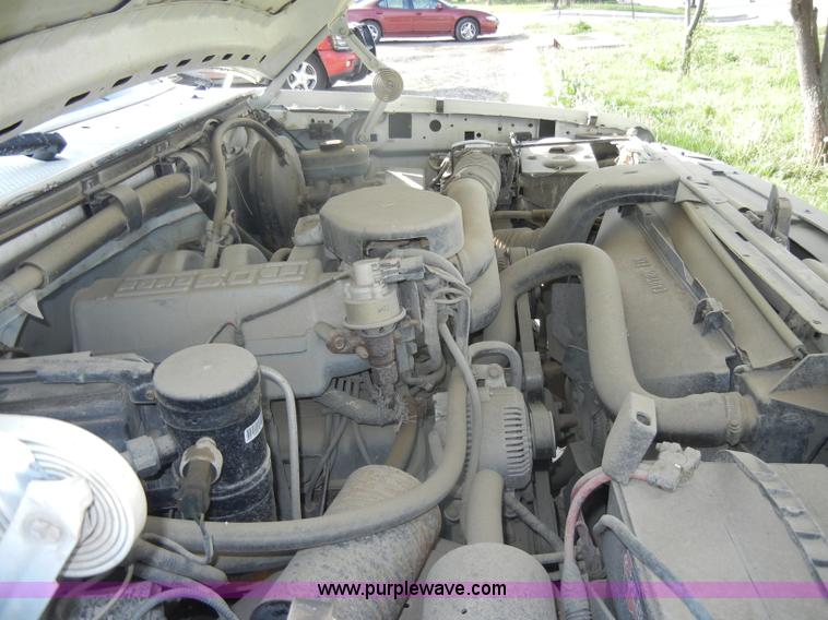 image for item C4262 1994 Ford F150 XL SuperCab pickup truck