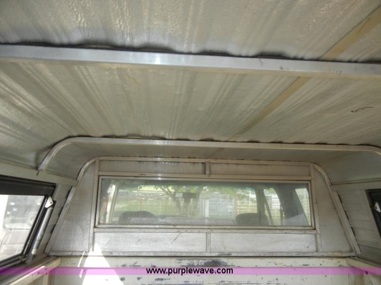 image for item C4262 1994 Ford F150 XL SuperCab pickup truck