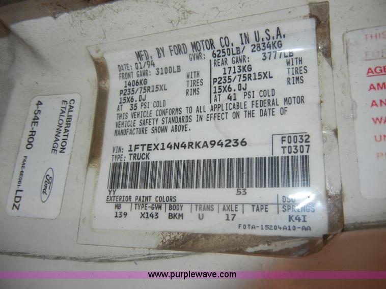 image for item C4262 1994 Ford F150 XL SuperCab pickup truck