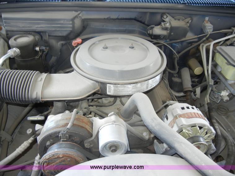 image for item C4374 1994 Chevrolet C3500 crew cab service truck