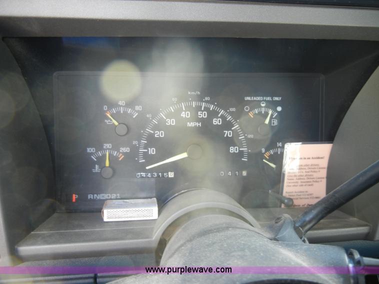 image for item C4374 1994 Chevrolet C3500 crew cab service truck