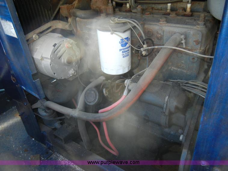 image for item C4374 1994 Chevrolet C3500 crew cab service truck