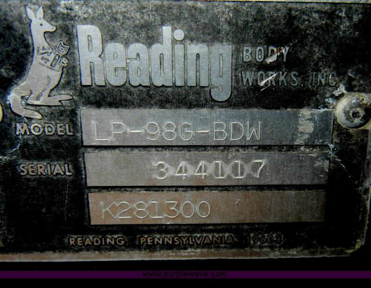 image for item C4374 1994 Chevrolet C3500 crew cab service truck