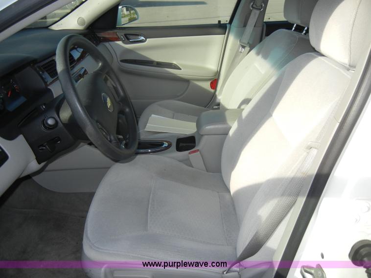 image for item C4375 2007 Chevrolet Impala LS