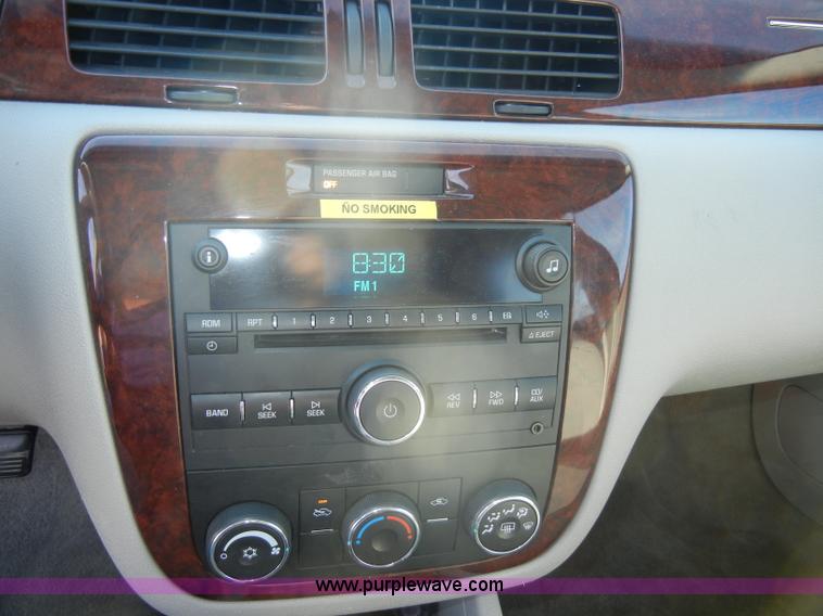 image for item C4375 2007 Chevrolet Impala LS