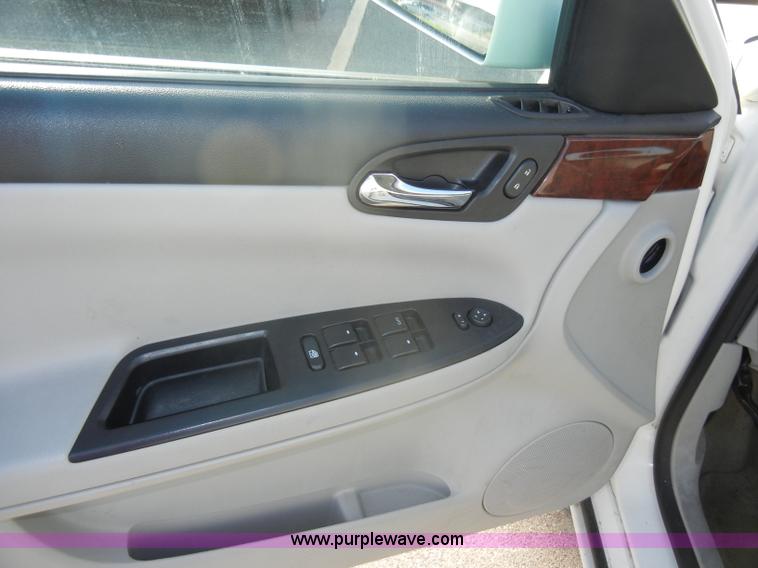 image for item C4376 2008 Chevrolet Impala LS