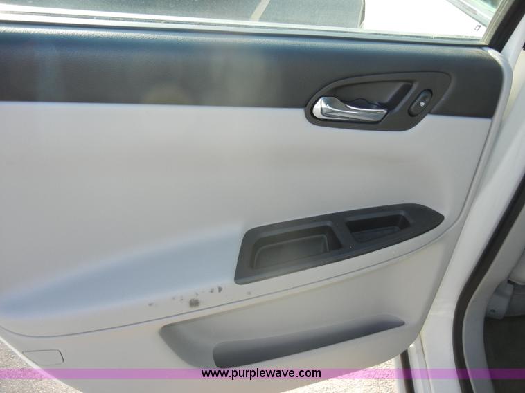 image for item C4377 2008 Chevrolet Impala LS